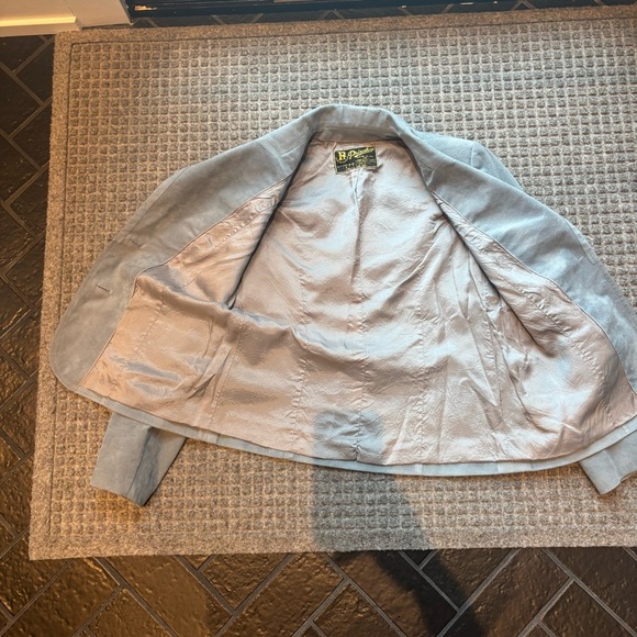 Vintage Light Blue Suede Blazer – Tailored in Hong Kong (M) - Picture 2 of 4